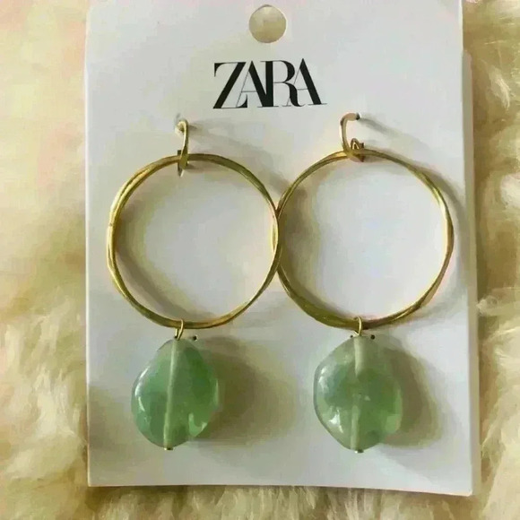 - Zara gold and jewel Earrings - Picture 3 of 3